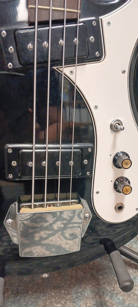 Univox Hi-Flier Bass 1970s used