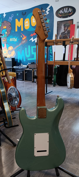 Modern Vintage MVS-64-FSM ’60s Vintage Guitar – Firemist Silver Metallic Finish