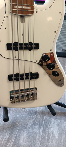 Modern Vintage MVJ5-75 ’70s Vintage 5-String Electric Bass Guitar – Olympic White