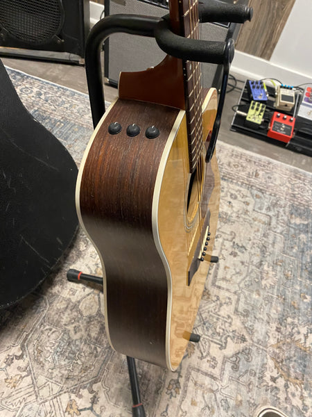 Taylor 210ce used