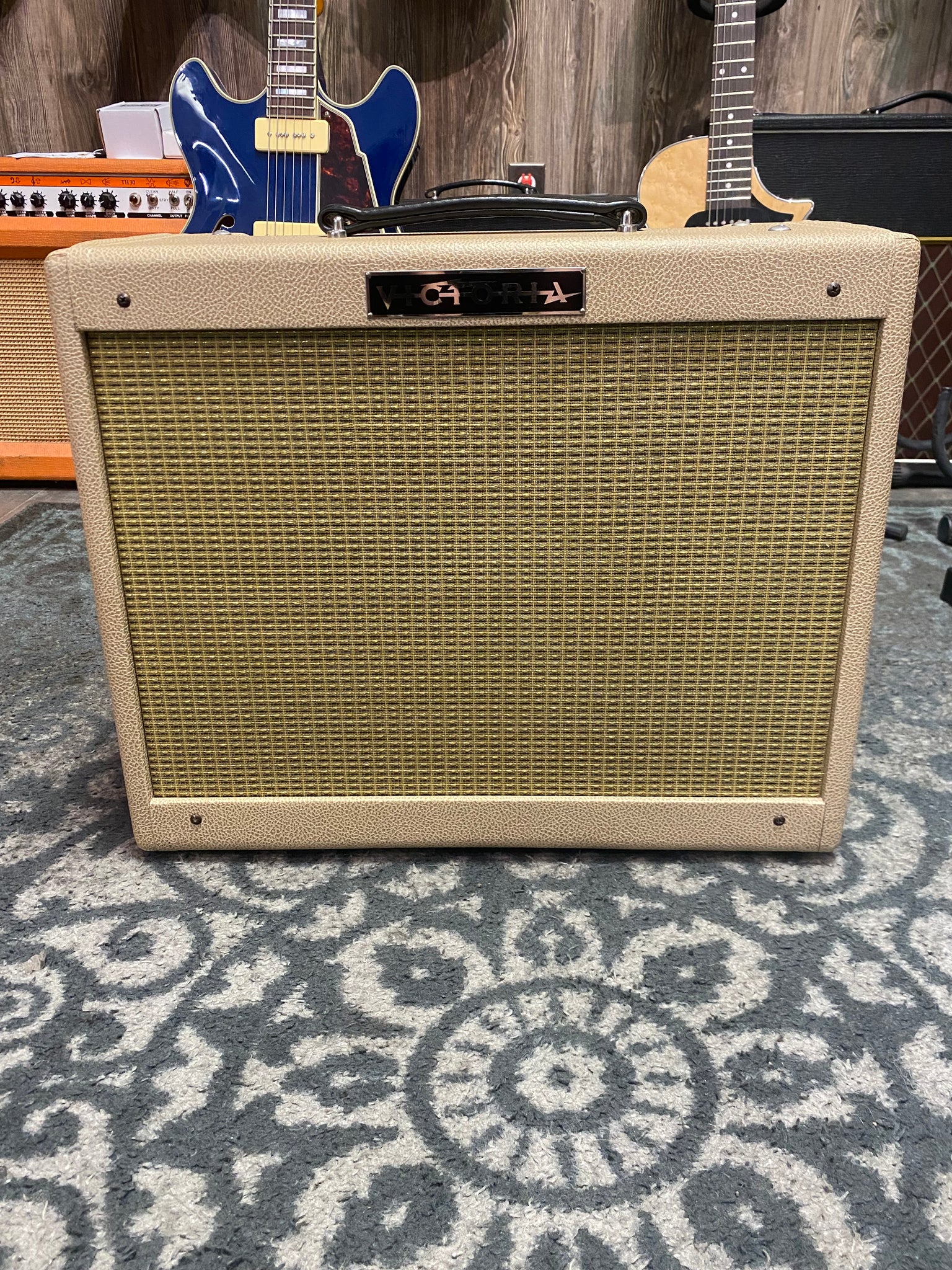 Victoria Vicky Verb 1x12 Combo Amp