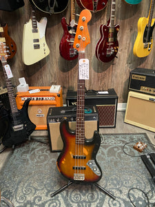 1982 Fender AVRI ‘62 Jazz Bass used