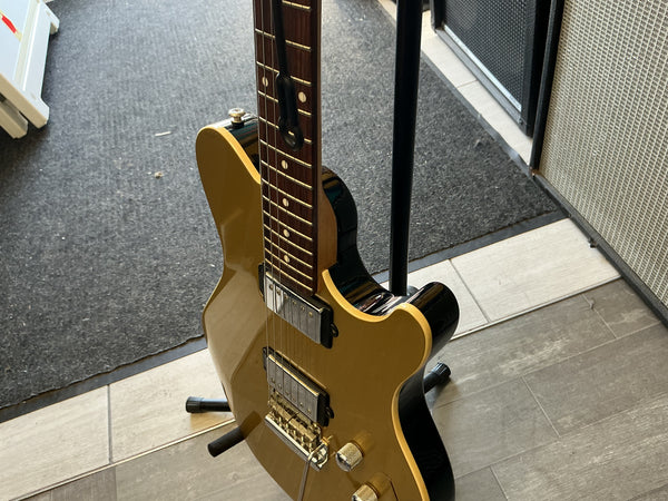 Ernie Ball Music Man Reflex Tremolo with Maple Fretboard 2014 - 2015 - Vintage Gold used