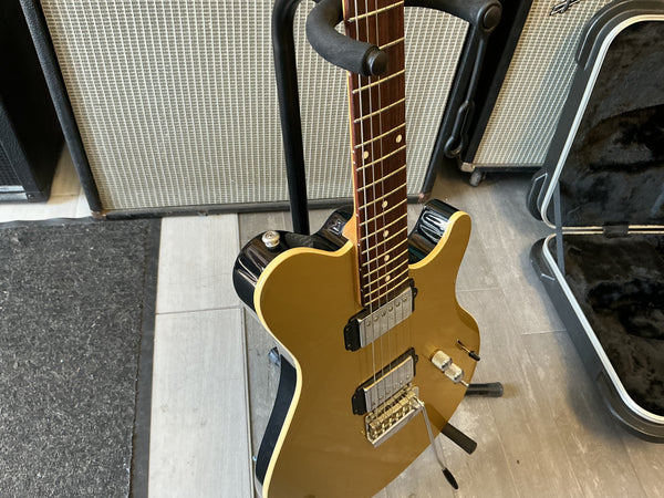 Ernie Ball Music Man Reflex Tremolo with Maple Fretboard 2014 - 2015 - Vintage Gold used
