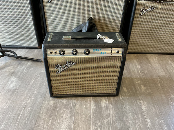 Fender Champ 6-Watt 1x8" Guitar Combo 1970 - 1981 - Silverface used