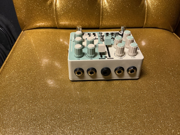 Old Blood Noise Endeavors Float Dual Moving Filter 2022 - Present - Cream / Mint Graphic used