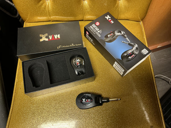 Xvive U2 Wireless Guitar System 2010s - Black used