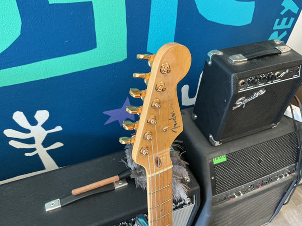 Fender 50th Anniversary American Deluxe Stratocaster 2004 - Sunburst used