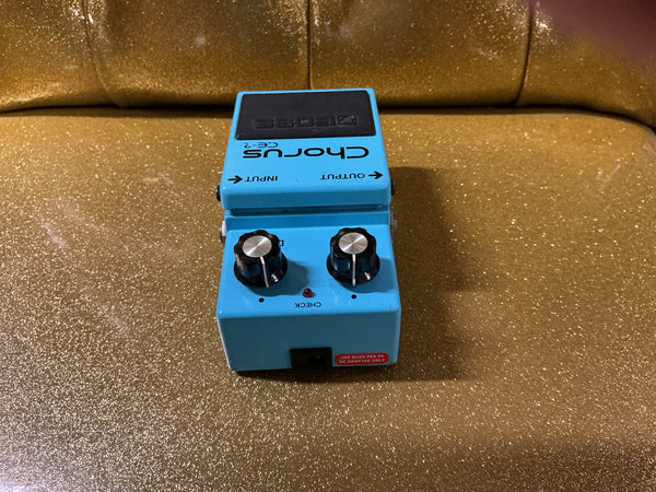 Boss CE-2 Chorus (Black Label) 1979 - 1984 - Blue used