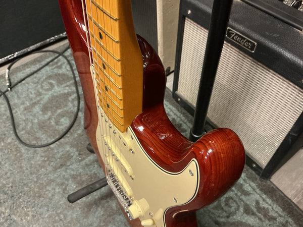 Fender American Professional II Stratocaster with Maple Fretboard 2020 - Present - Roasted Pine