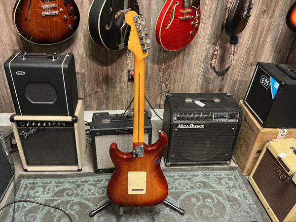 Fender American Professional II Stratocaster with Maple Fretboard 2020 - Present - Roasted Pine