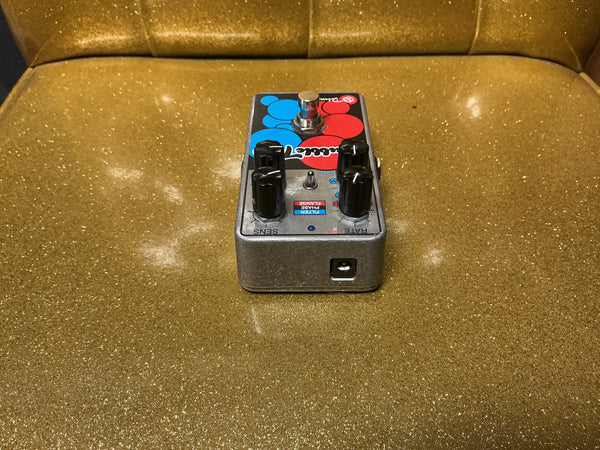 Keeley Bubbletron Flanger / Phaser 2016 - Present - Silver / Blue / Red used