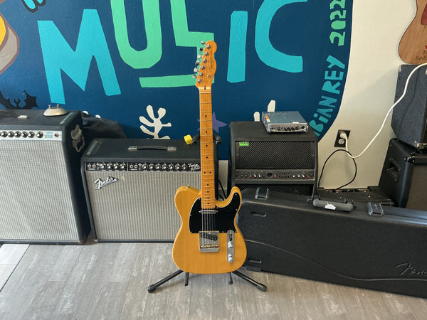 Fender American Professional II Telecaster with Maple Fretboard 2020 - Present - Butterscotch Blonde Used