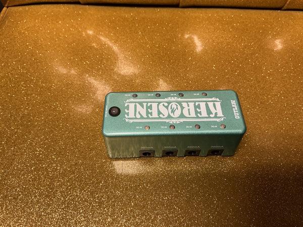 Outlaw Effects Kerosene Mini Power Supply/Cables 2010s - Teal used