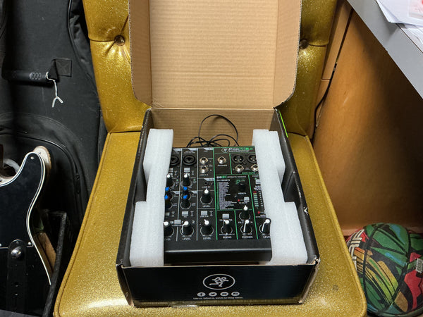 Mackie ProFX6v3 6-Channel Effects Mixer 2020 - Present - Dark Gray used
