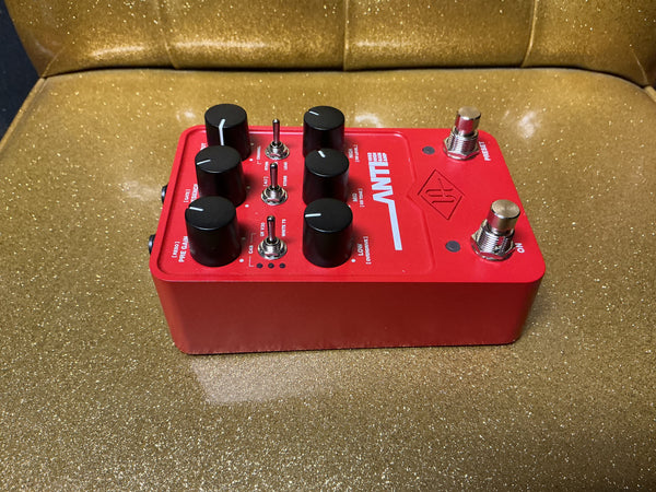 Universal Audio ANTI 1992 High Gain Amp  2024 - Present - Red used