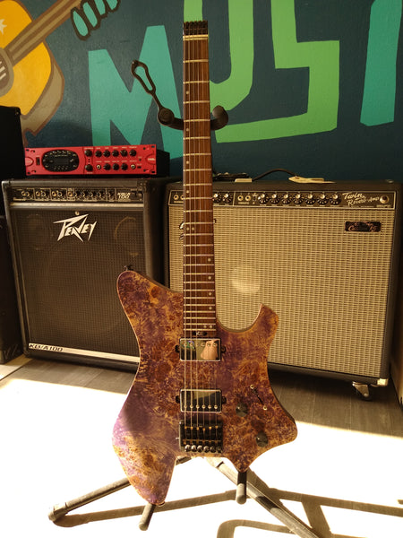 EART Headless Guitar used