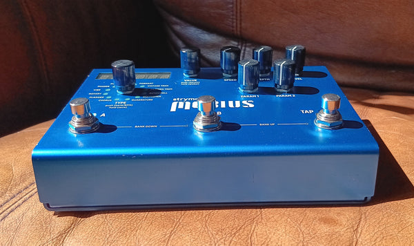 Strymon Mobius used