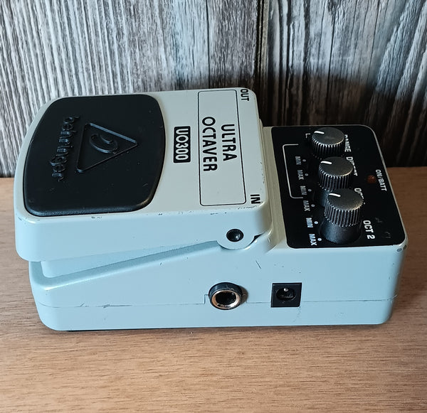 Behringer UO300 Ultra Octaver used