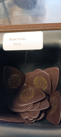 Dunlop prime tone pick