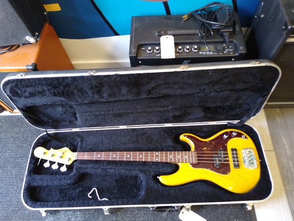 G & L Guitars SB-2 Bass used