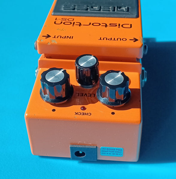 Boss DS-1 Distortion used